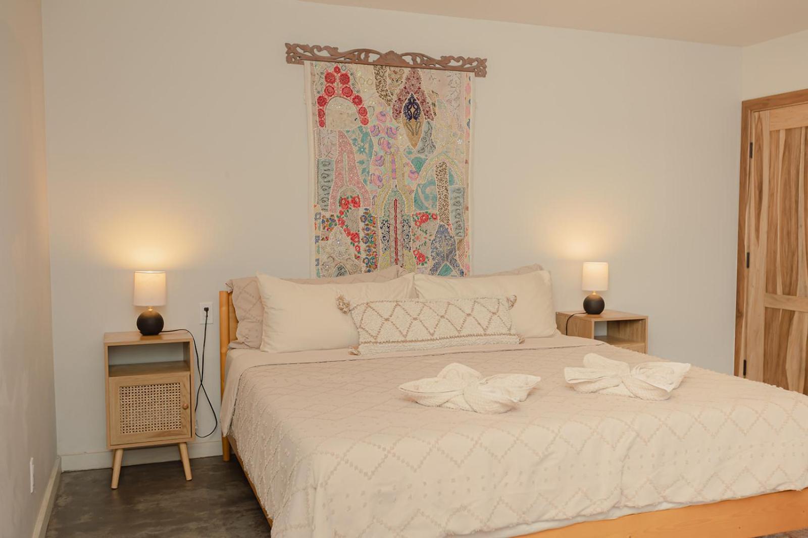 Sattva Land Hotel Belmopan Bagian luar foto